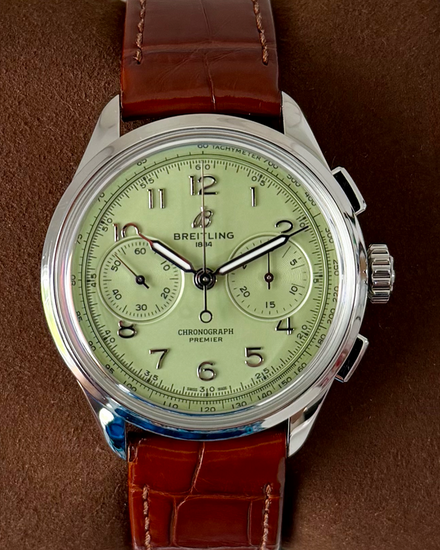 2021 Breitling Premier B09 Chronograph 40MM Pistachio Dial Leather Strap (AB0930D31L1P1)