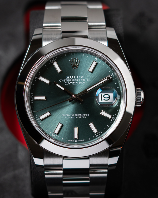 No Reserve - 2026 Rolex Datejust 41MM Green Dial Oyster Bracelet (126300)