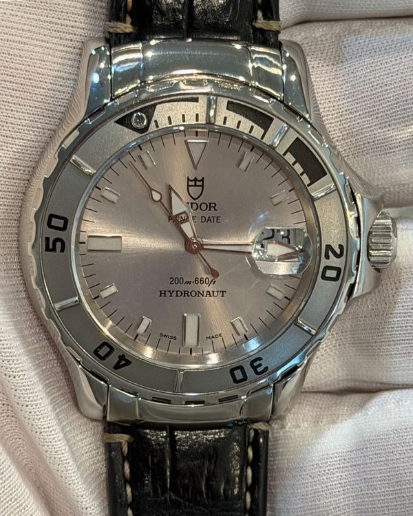 Tudor Prince Date (89190P)