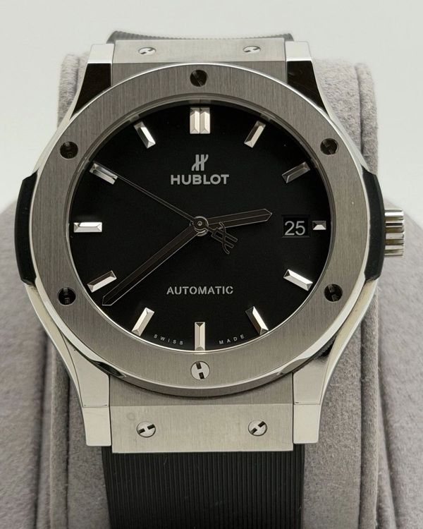 2021 Hublot Classic Fusion 45MM Black Dial Rubber Strap (511.NX.1171.LR)