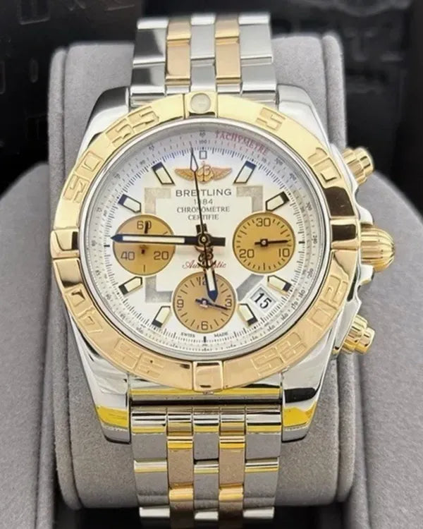 2014 Breitling Chronomat 41MM Silver Dial Two-Tone Bracelet (CB014012)