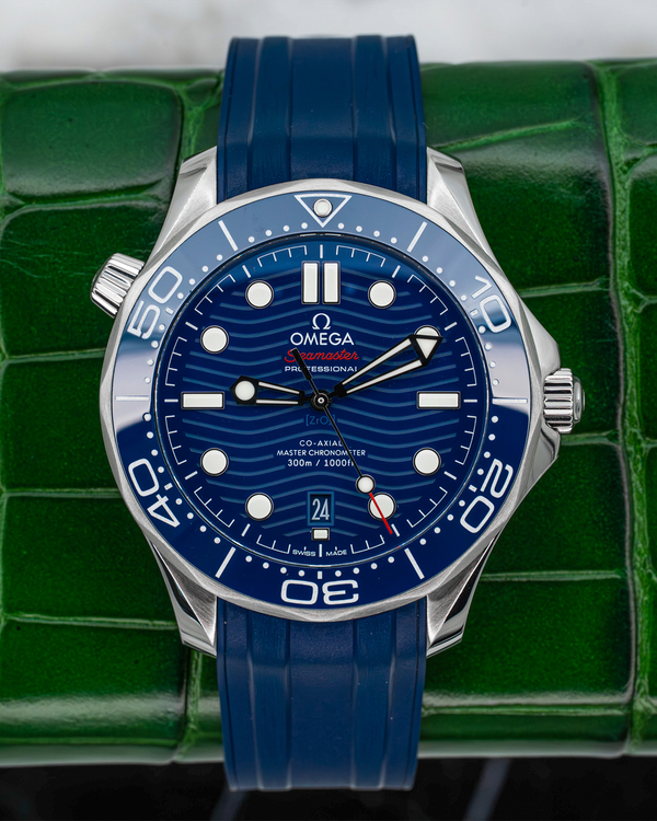 2021 Omega Seamaster Diver 300M 42MM Blue Dial Rubber Strap (210.32.42.20.03.001)