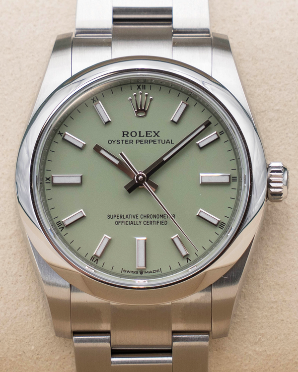 Rolex Oyster Perpetual (124200)