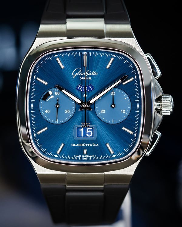 2023 Glashütte Original Seventies Panorama Date Chronograph 40MM Blue Dial Rubber Strap (1-37-02-08-02-63)