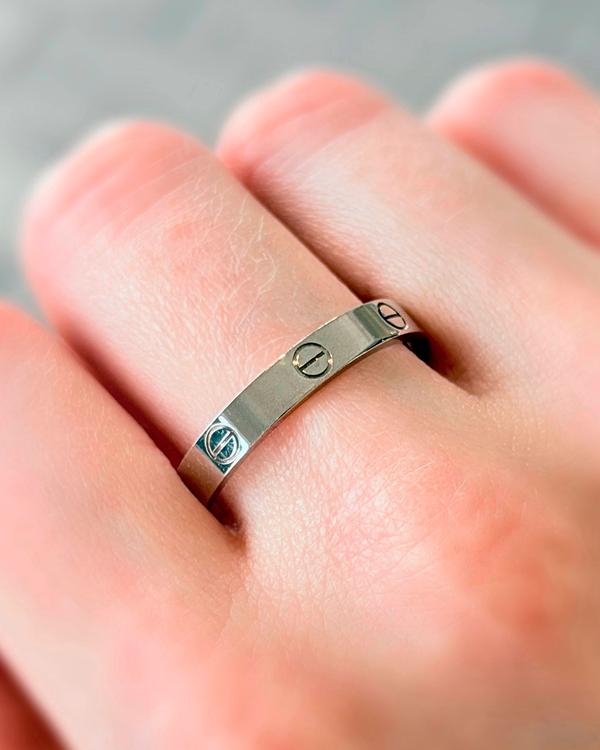 2022 Cartier Love Ring Small White Gold (B4085100)