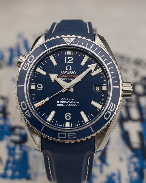 No Reserve - 2019 Omega Seamaster Planet Ocean 600M 42MM Blue Dial Rubber Strap (232.92.42.21.03.001)