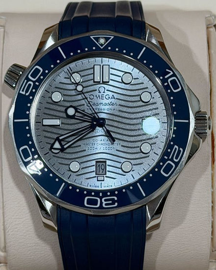 2023 Omega Seamaster Diver 300M 42MM Grey Dial Rubber Strap (210.32.42.20.06.001)