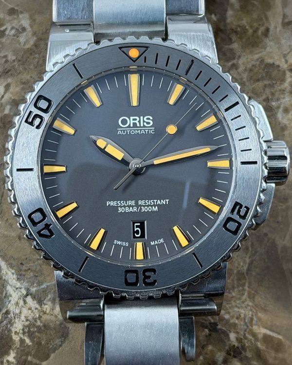 Oris Aquis Date 43MM Grey Dial Steel Bracelet (01 733 7653 4158-07 8 26 01PEB)