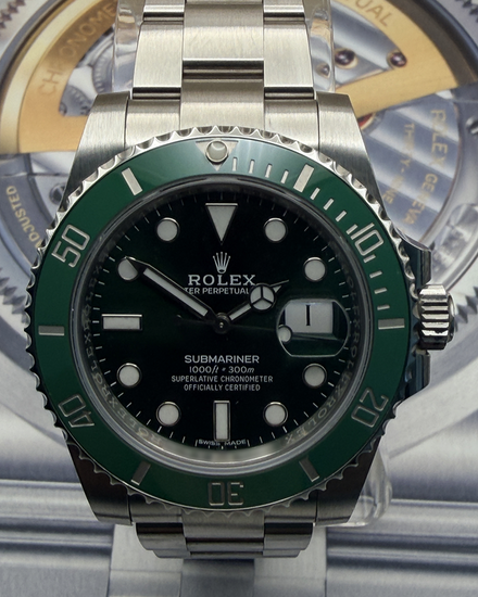 2017 Rolex Submariner Date "Hulk" 40MM Green Dial Oyster Bracelet (116610LV)