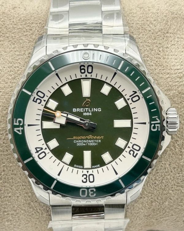 Breitling Superocean (A17376)