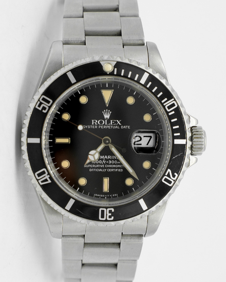 Rolex Submariner Date 40MM Black Dial Oyster Bracelet (16610)