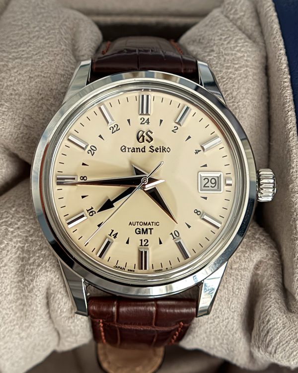 Grand Seiko Elegance (SBGM221G)