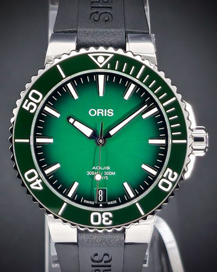 No Reserve - Oris Aquis Date 41.5MM Green Dial Rubber Strap (01 400 7769 4157)
