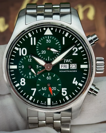 2022 IWC Schaffhausen Pilot Chronograph 41MM Green Dial Steel Bracelet (IW388104)
