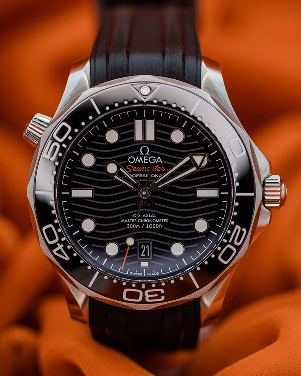 2024 Omega Seamaster Diver 300M 42MM Black Dial Rubber Strap (210.32.42.20.01.001)