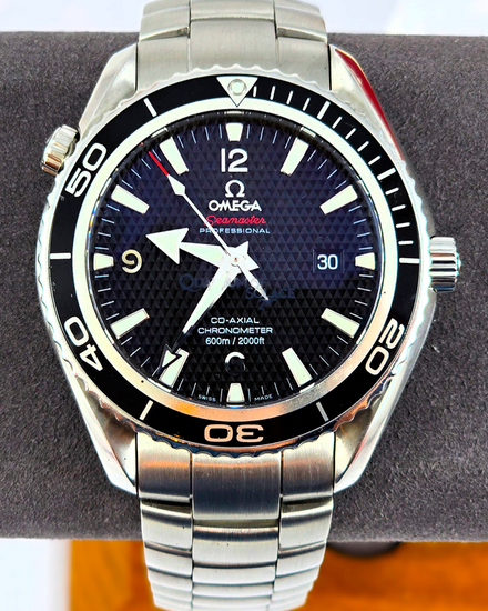 No Reserve - 2009 Omega Seamaster Planet Ocean "007 Quantum of Solace" L.E. 45.5MM Black Dial Steel Bracelet (222.30.46.20.01.001)