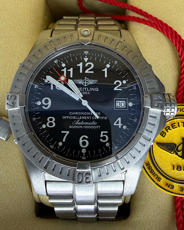 Breitling Avenger (E17370)