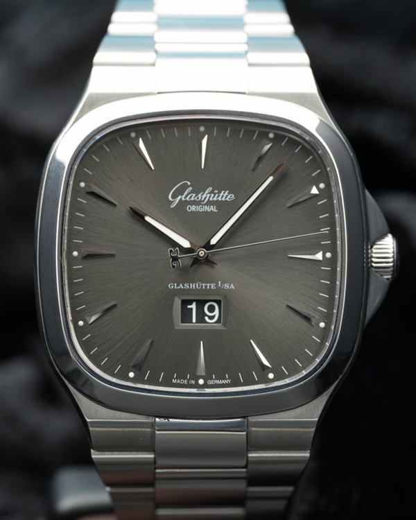 Glashütte Original Seventies Panorama (2-39-47-12-12-14)