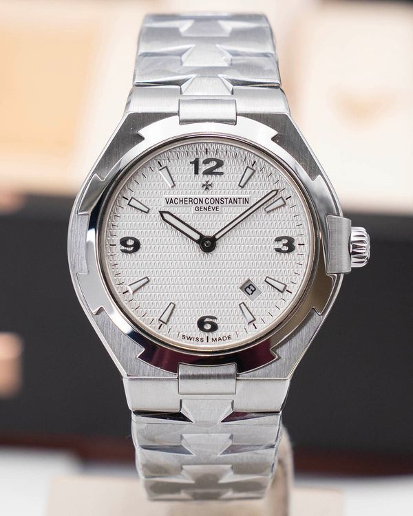 2010 Vacheron Constantin Overseas 34MM Quartz Silver Dial Steel Bracelet (25250/D01A-9123)