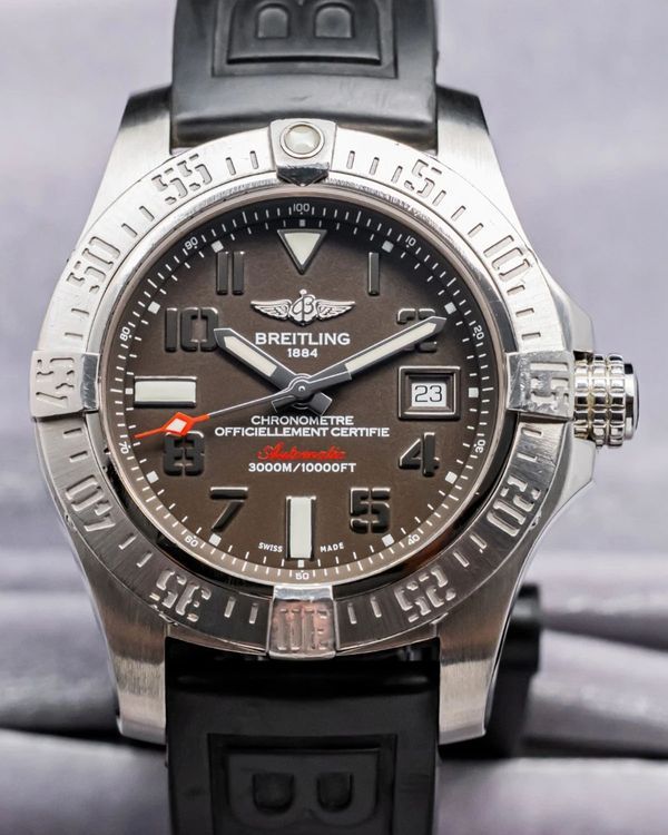 2014 Breitling Avenger II Seawolf 45MM Grey Dial Rubber Strap (A17331)