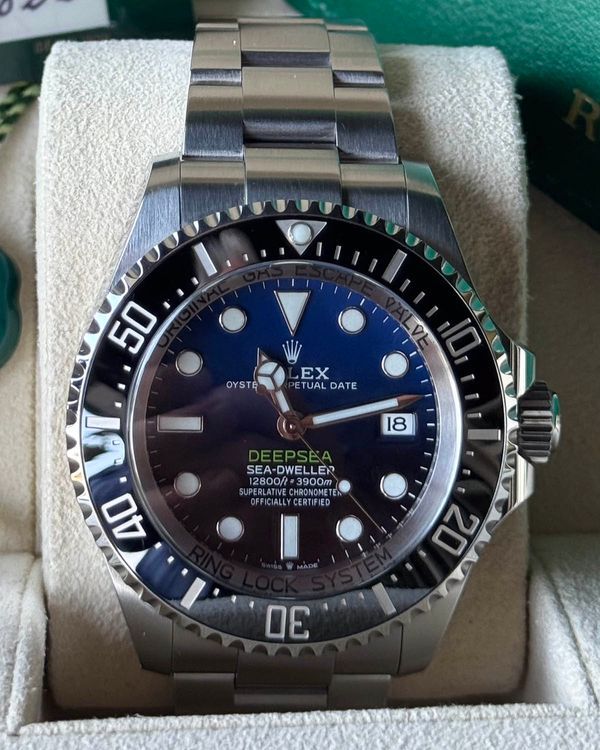 Rolex Deepsea (136660)