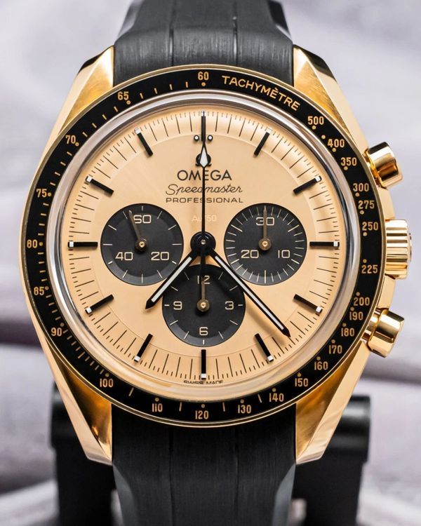 2024 Omega Speedmaster Professional Moonwatch 42MM Champagne Dial Rubber Strap (310.62.42.50.99.001)