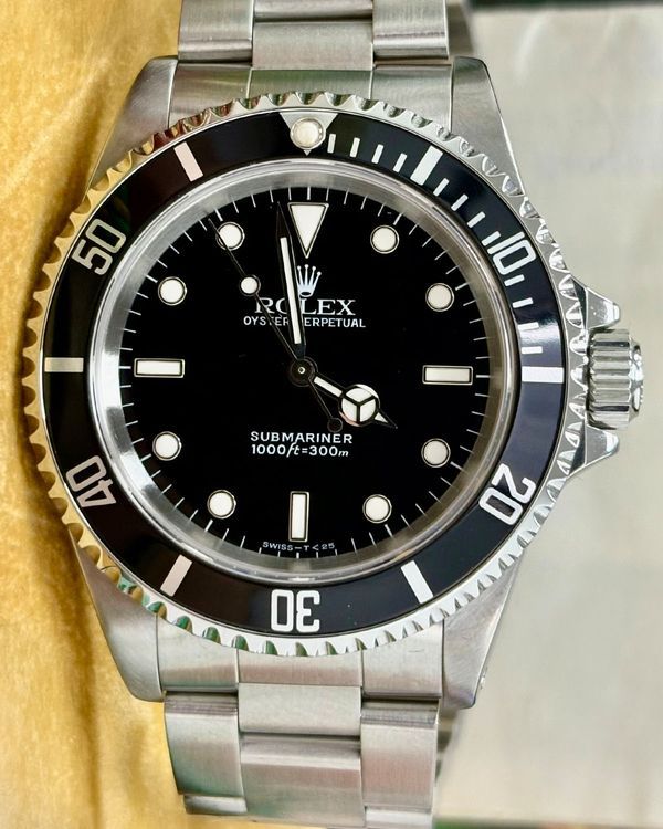 Rolex Submariner (14060)