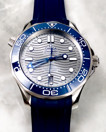 No Reserve - 2023 Omega Seamaster Diver 300M 42MM Grey Dial Rubber Strap (210.32.42.20.06.001)