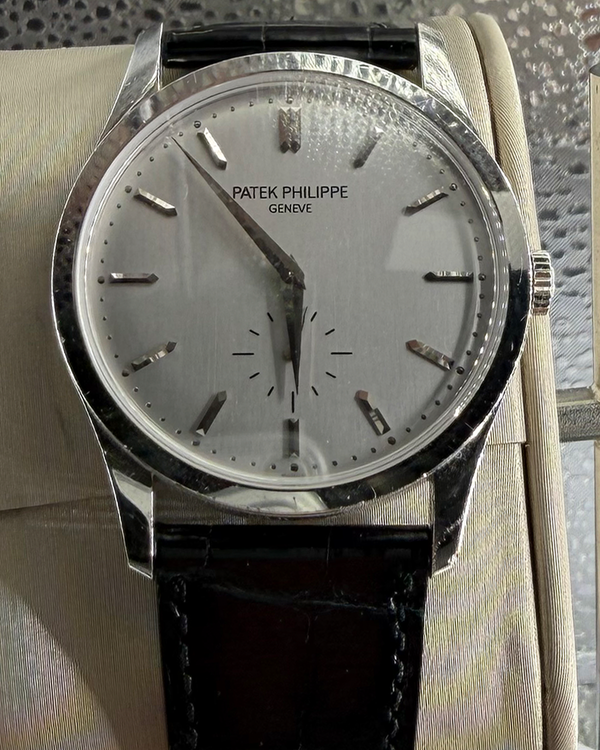 2007 Patek Philippe Calatrava 37MM Silver Dial Leather Strap (5196G-001)