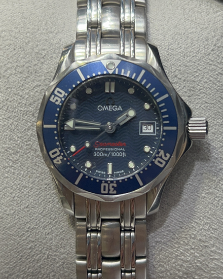 2010 Omega Seamaster Diver 300M 28MM Quartz Blue Dial Steel Bracelet (2224.80.00)