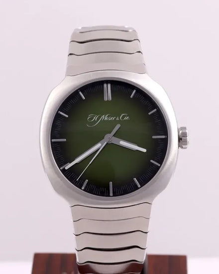 2023 H. Moser & Cie Streamliner 40MM Green Dial Steel Bracelet (6200-1200)