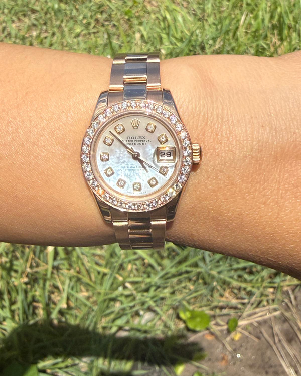 Rolex Lady-Datejust 26MM Mother of Pearl Dial Oyster Bracelet (179165)