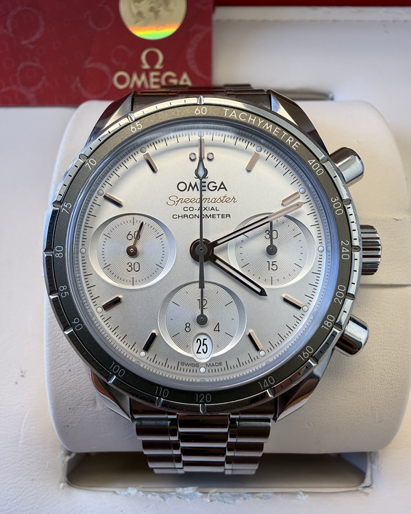 2025 Omega Speedmaster 38MM Silver Dial Steel Bracelet (324.30.38.50.02.001)