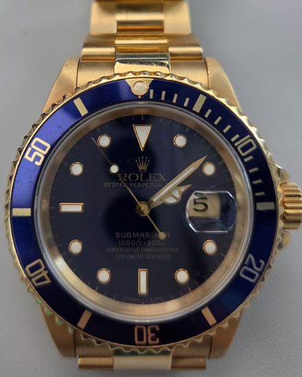 1990 Rolex Submariner Date 40MM Blue Dial Yellow Gold Oyster Bracelet (16618)