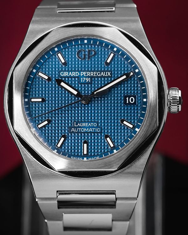Girard Perregaux Laureato (81005-11-431-11a)