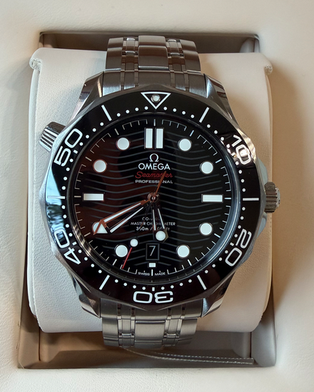 No Reserve - 2026 Omega Seamaster Diver 300M 42MM Black Dial Steel Bracelet (210.30.42.20.01.001)
