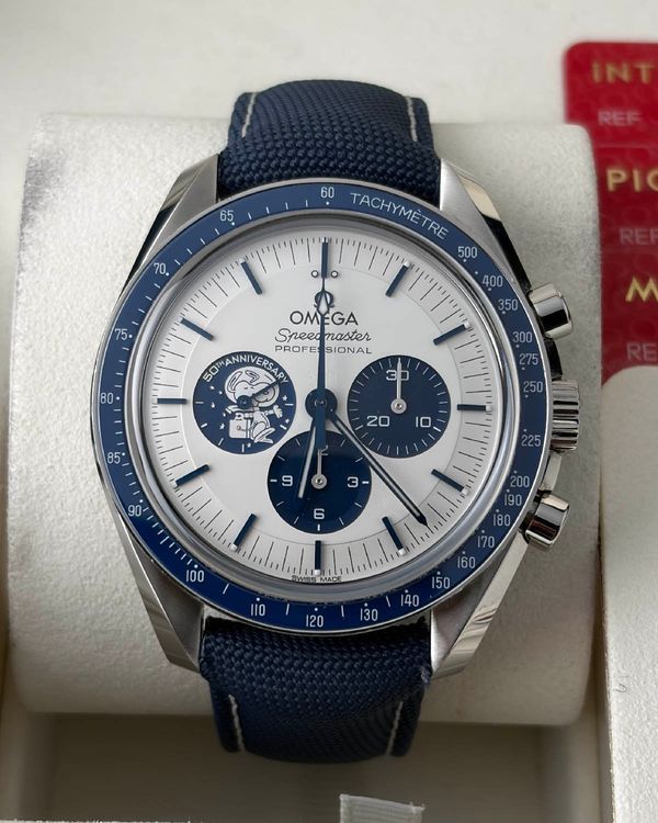 No Reserve - 2025 Omega Speedmaster Anniversary Series “Silver Snoopy Award” 42MM Silver Dial Textile Strap (310.32.42.50.02.001)