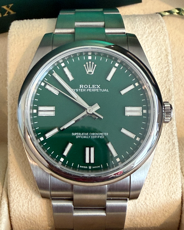 2023 Rolex Oyster Perpetual 41MM Green Dial Oyster Bracelet (124300)