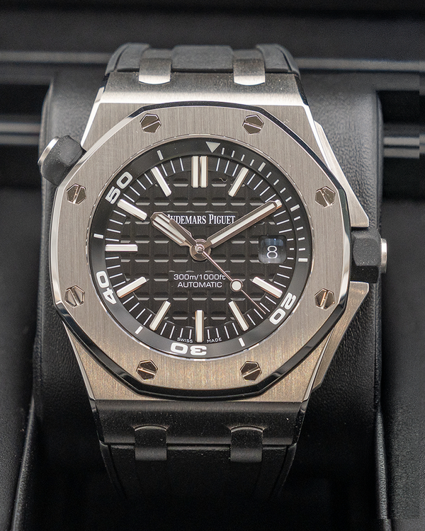 2017 Audemars Piguet Royal Oak Offshore Diver 42MM Black Dial Rubber Strap (15710ST.OO.A002CA.01)