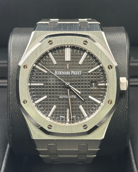Audemars Piguet Royal Oak 41MM Black Dial Steel Bracelet (15400ST.OO.1220ST.01)