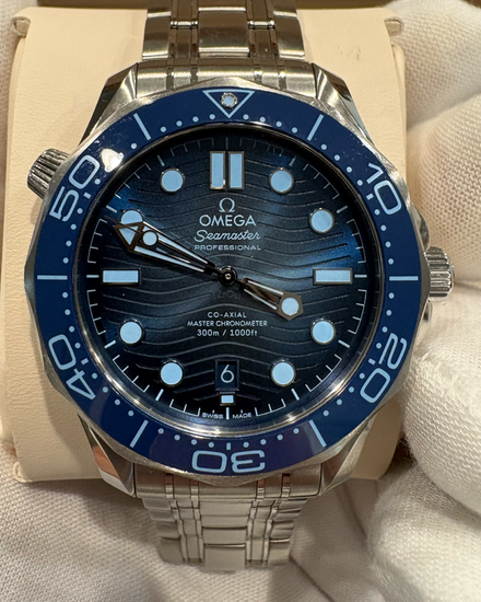2024 Omega Seamaster Diver 300M "Summer Blue" 42MM Blue Dial Steel Bracelet (210.30.42.20.03.003)