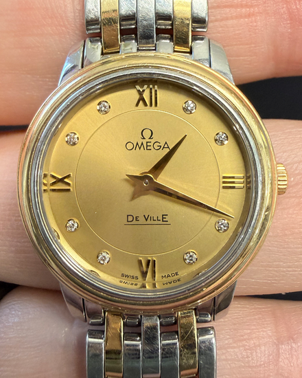 2018 Omega De Ville Prestige 27.4MM Quartz Champagne Dial Two-Tone Bracelet (424.20.27.60.58.001)