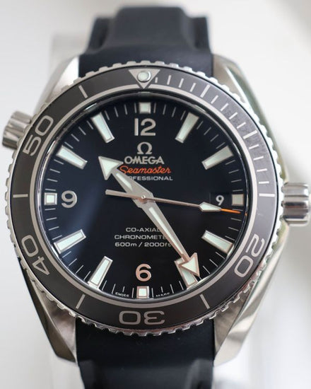 2013 Omega Seamaster Planet Ocean 600M 42MM Black Dial Rubber Strap (232.30.42.21.01.001)