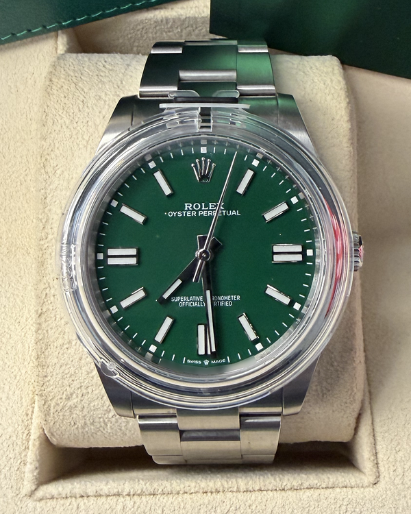 Rolex Oyster Perpetual (124300)