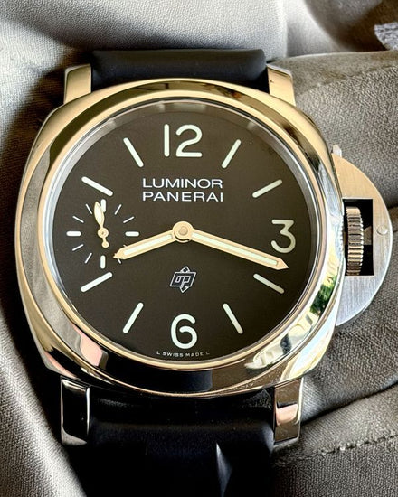 2021 Panerai Luminor Base Logo 44MM Black Dial Rubber Strap (PAM01084)