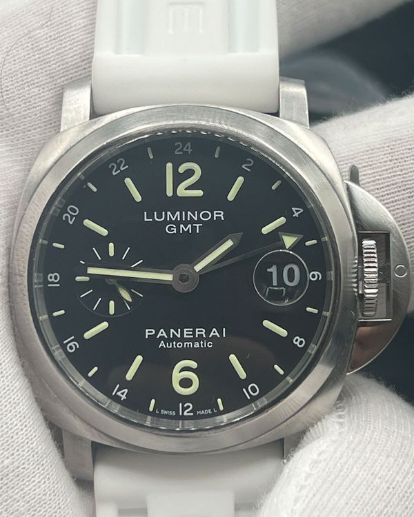 2009 Panerai Luminor GMT L.E. 40MM Black Dial Rubber Strap (PAM00244)