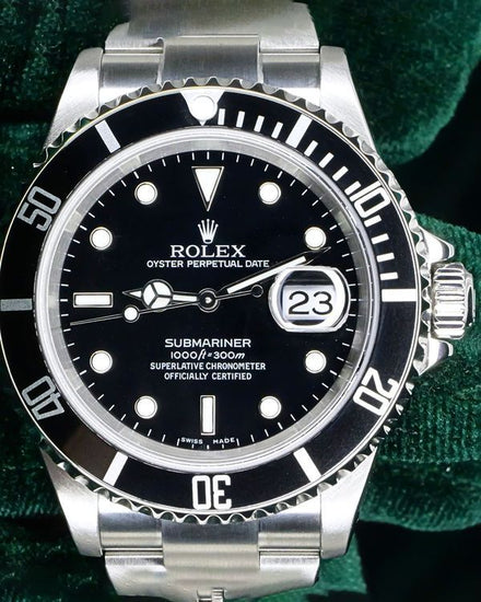 Rolex Submariner Date 40MM Black Dial Oyster Bracelet (16610)