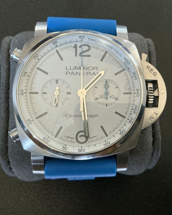 Panerai Luminor Chronograph 44MM White Dial Rubber Strap (PAM01218)