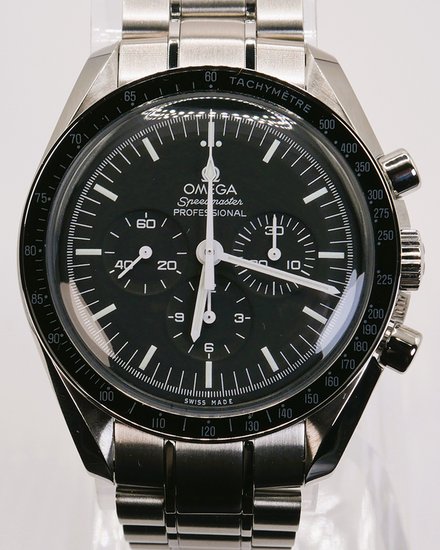 No Reserve - 2018 Omega Speedmaster Professional Moonwatch 42MM Black Dial Steel Bracelet (311.30.42.30.01.005)