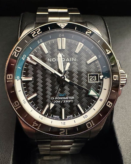 Norqain Neverest GMT 41MM Black Dial Steel Bracelet (NN1100SC1CG/BA111)